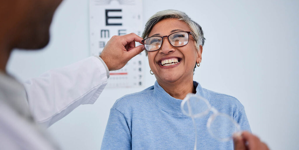 What Vision Changes Should Seniors Expect as They Age? A Complete Guide to Aging and Eye Health