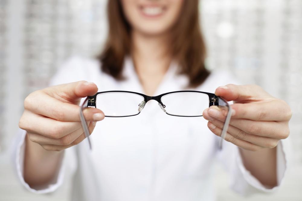 FAQ: Eye Exams & What to Expect With Your Plano TX Optometrist FAQ: Eye Exams & What to Expect With Your Plano TX Optometrist