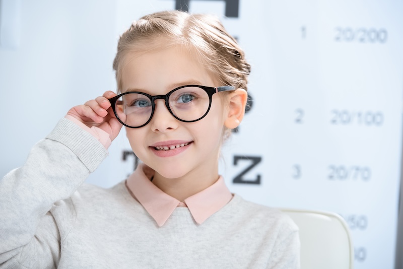 Signs Your Child May Need Glasses: A Parent's Guide to Early Detection