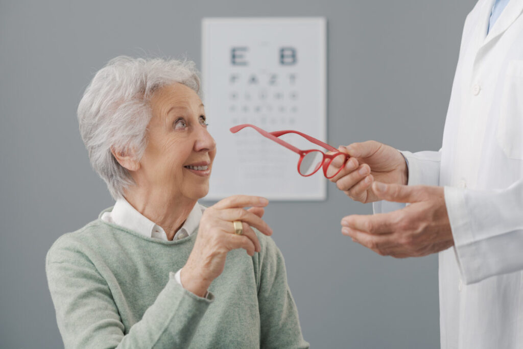 How Can Vision Care Help Seniors Maintain Independence and Stay Safe? Essential Eye Health Strategies for Older Adults