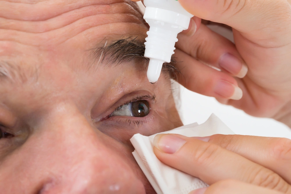 IPL and LLLT Dry Eye Treatment IPL and LLLT Dry Eye Treatment